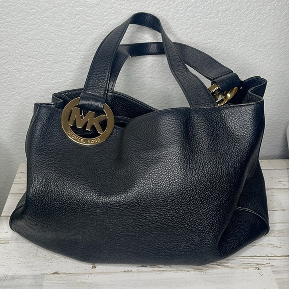 Michael Kors Handbags - Michael Kors Fulton East West Black Pebbled Leather Tote.